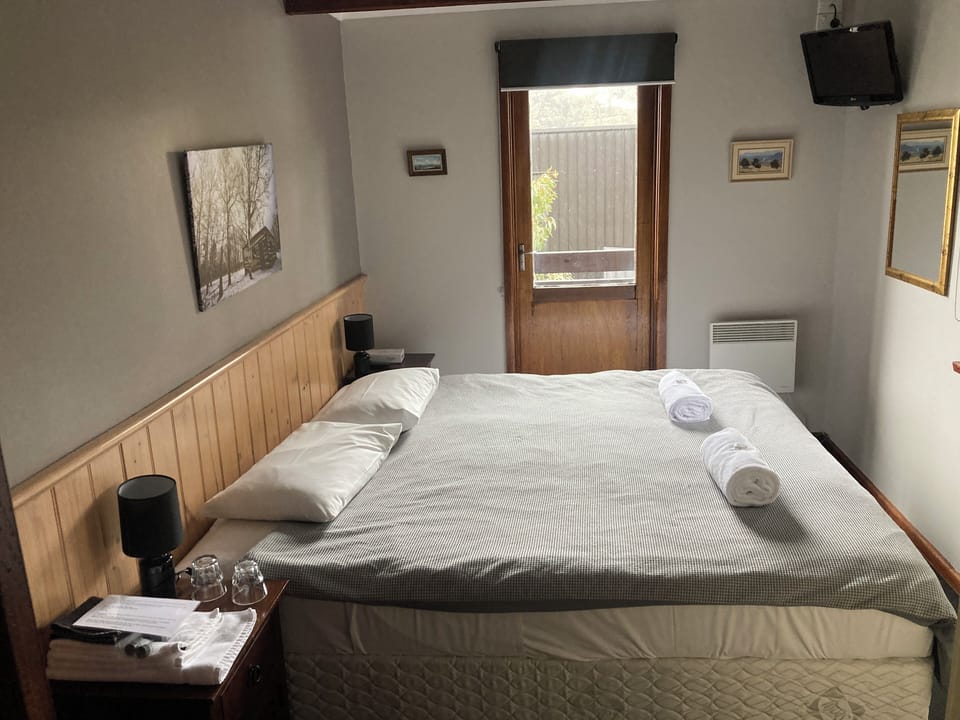 Standard Double or Twin Room, Private Bathroom | Blackout drapes, free WiFi, bed sheets