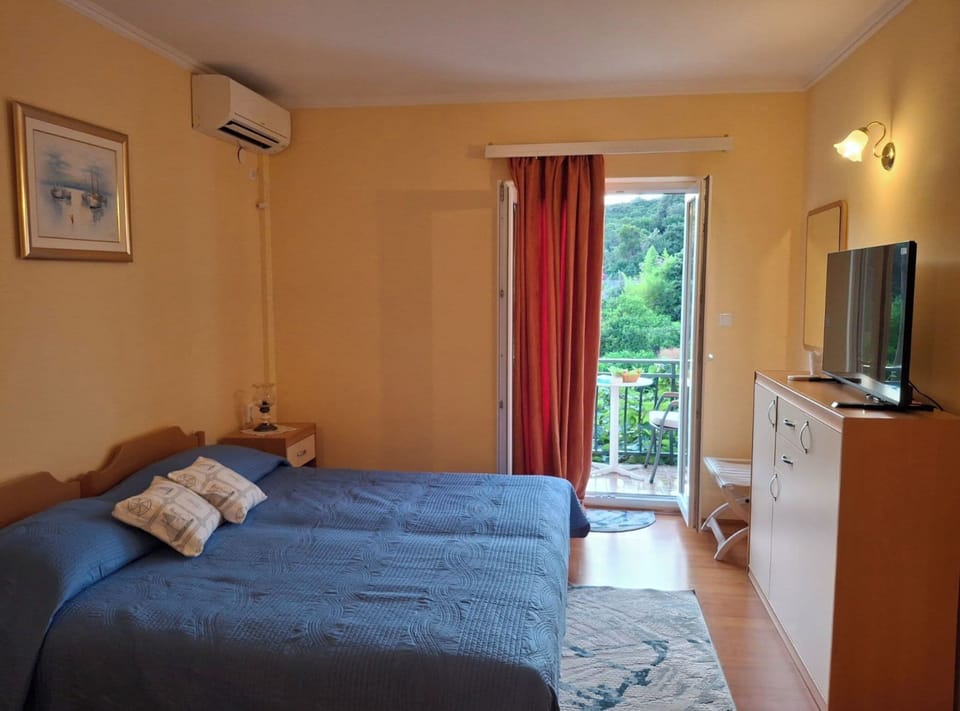2 bedrooms