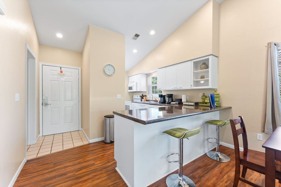 Condo, 2 Bedrooms | Private kitchen | Fridge, microwave, oven, dishwasher