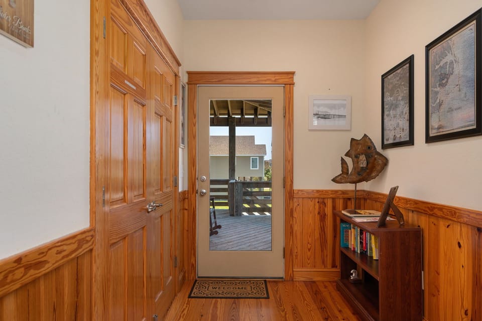off 2nd floor deck that faces driveway