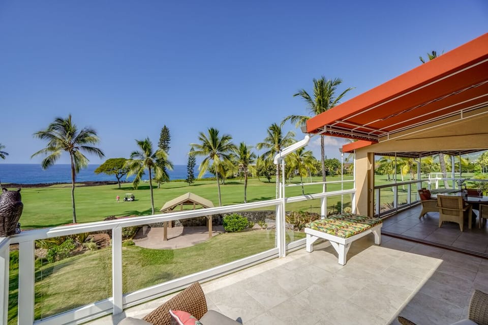 Lanai View fronting 202