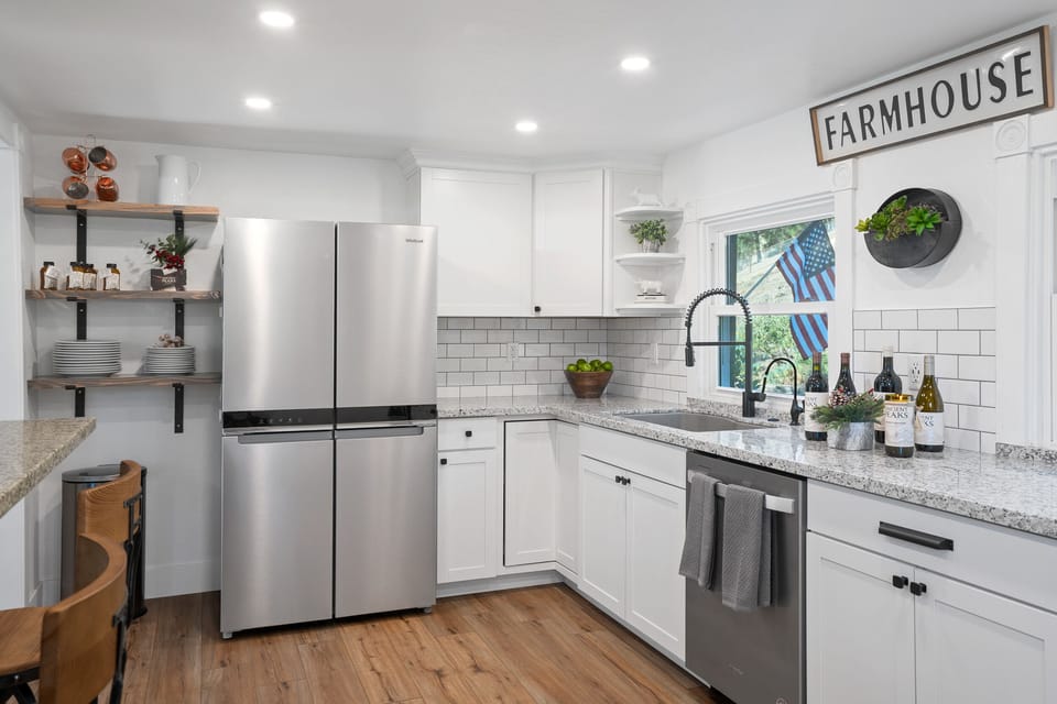Kitchen - Stainless Steel Appliances