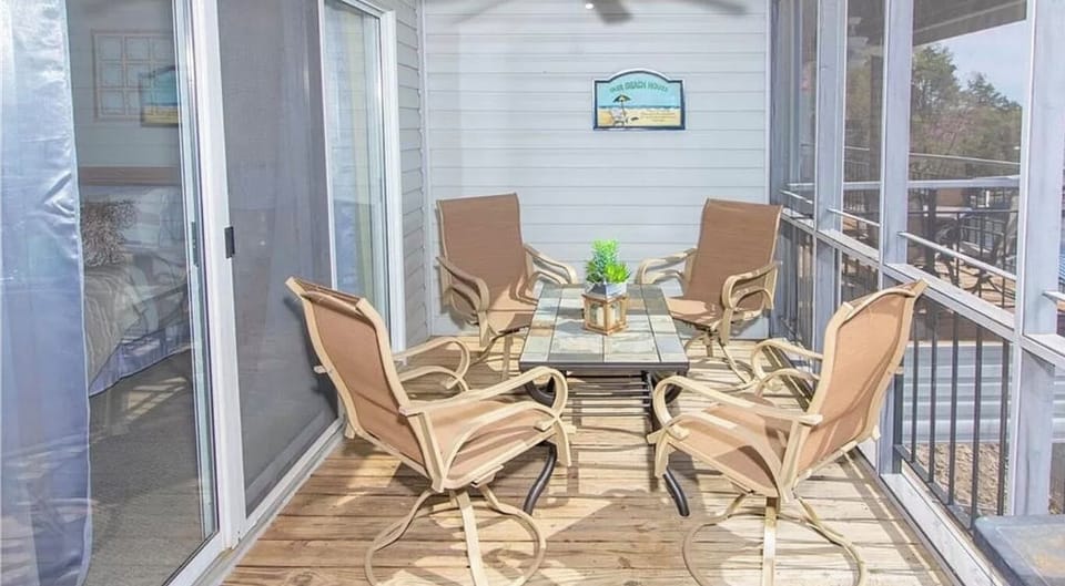 Plenty of outdoor seating 