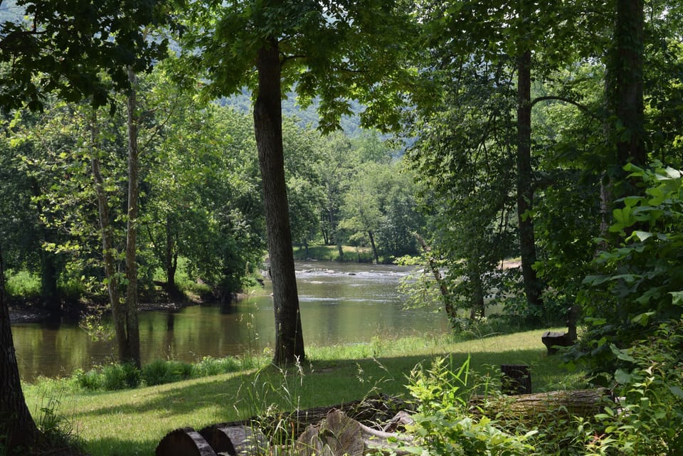 Cacapon river, a 5-10 min walk from the cabin 