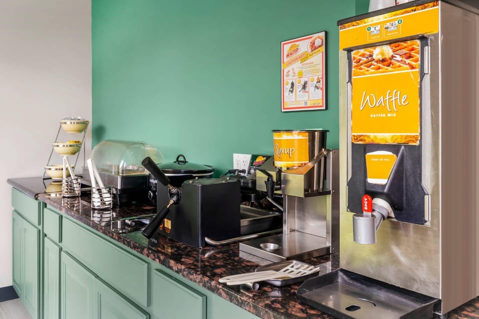 Free daily full breakfast