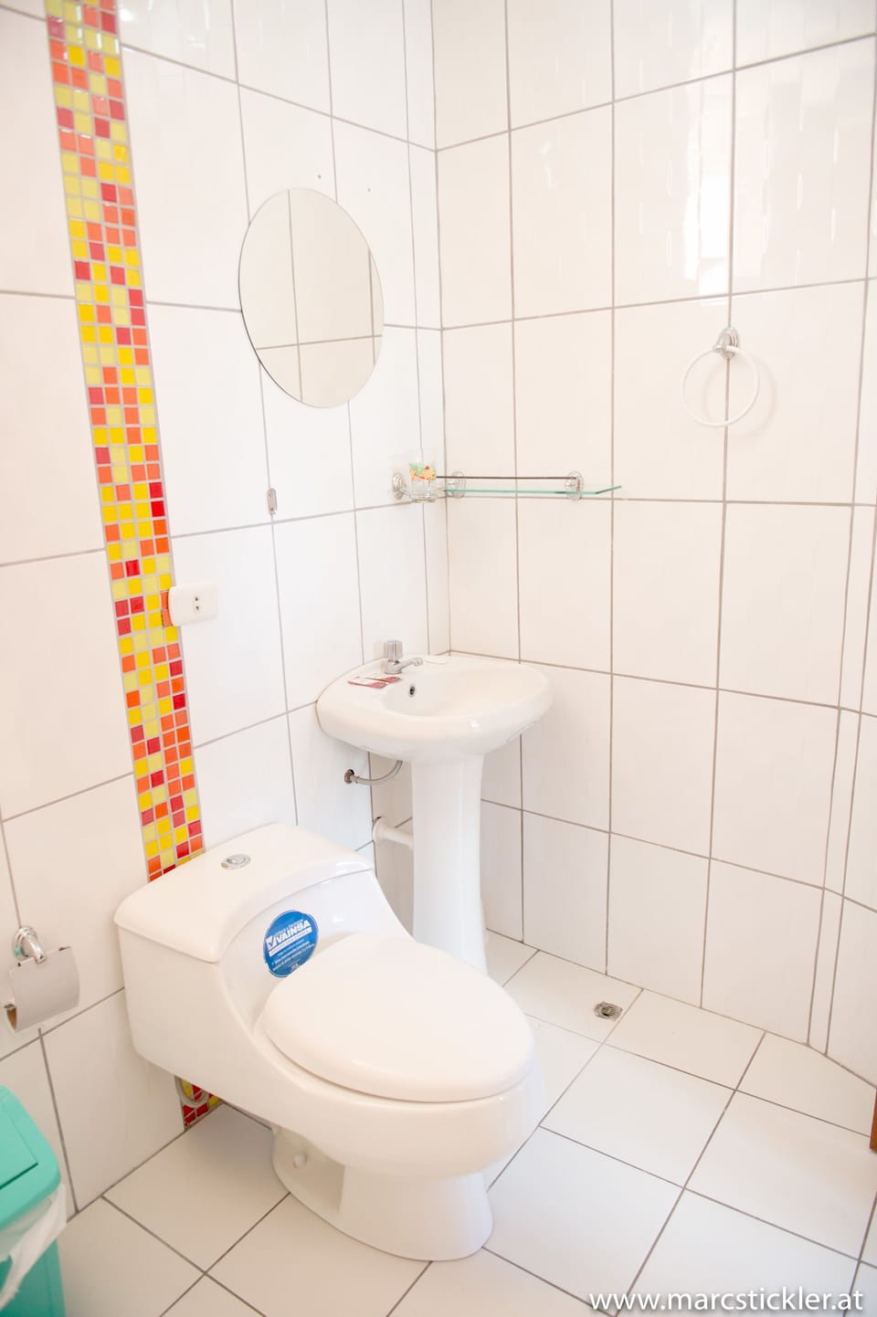 Triple Room, 3 Twin Beds | Bathroom | Bathtub, deep soaking tub, free toiletries, hair dryer