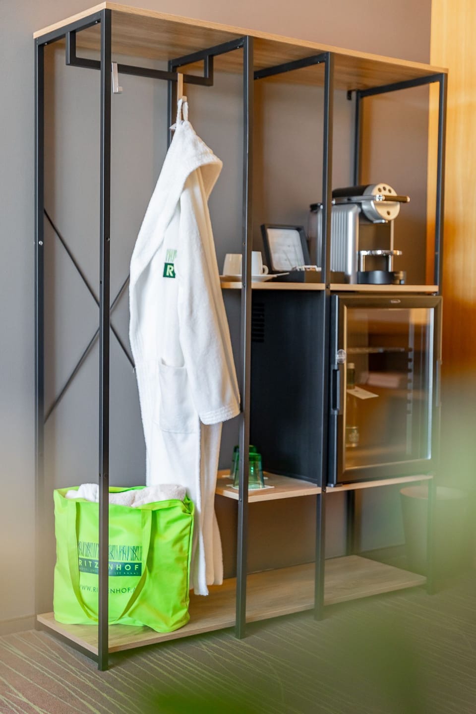Double Room, Lake View | Minibar, in-room safe, soundproofing, WiFi (free)