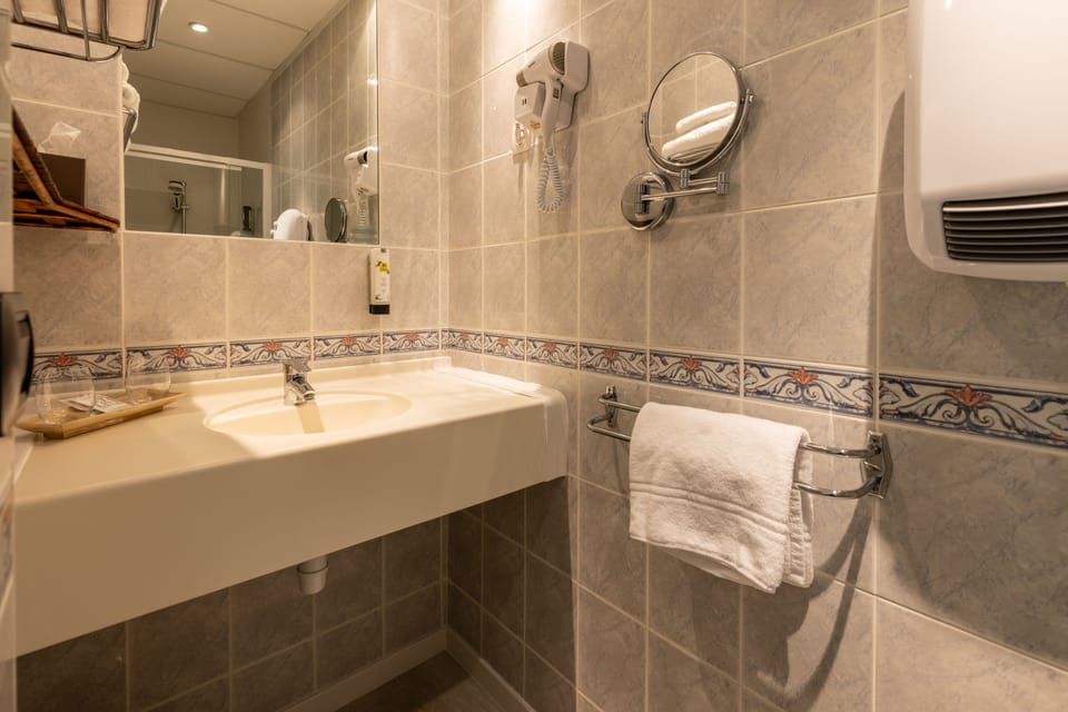 Double Room, Terrace, Garden Area | Bathroom | Shower, free toiletries, hair dryer, towels