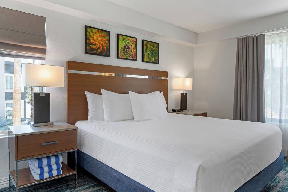 Suite, 2 Bedrooms | 1 bedroom, pillowtop beds, in-room safe, blackout drapes