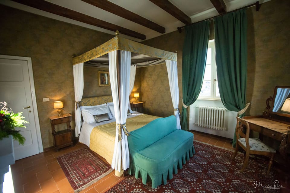 Suite | Premium bedding, individually decorated, individually furnished