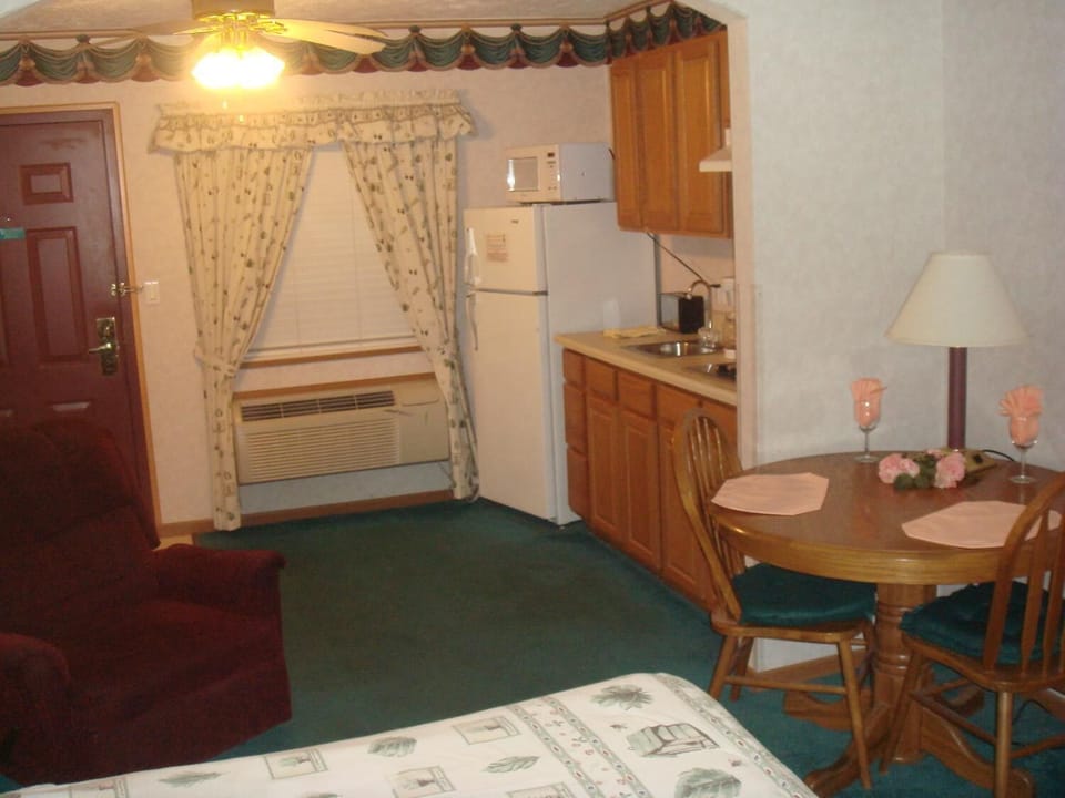 Desk, iron/ironing board, free cribs/infant beds, free WiFi