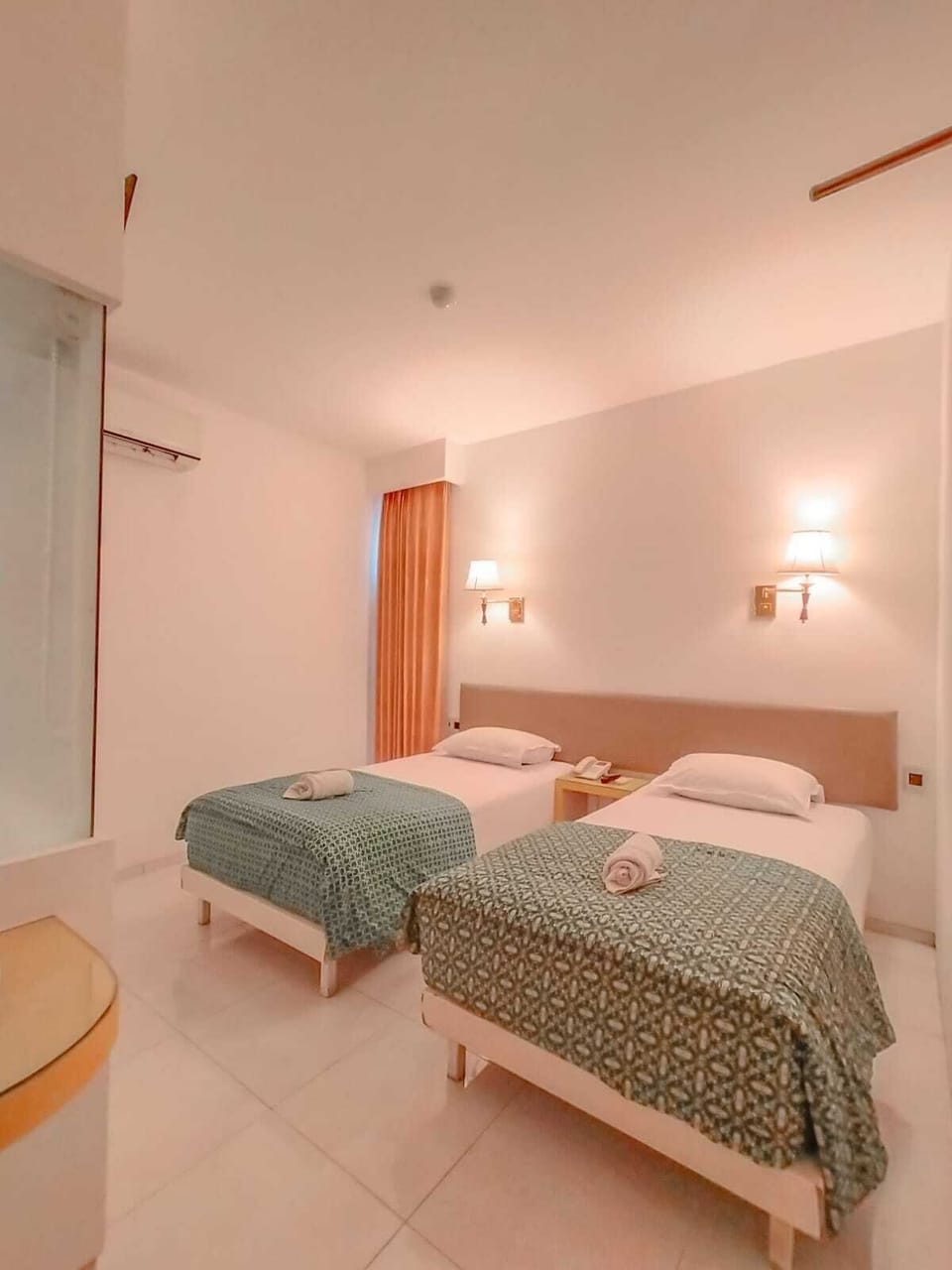 Superior Twin Room | Desk, free WiFi