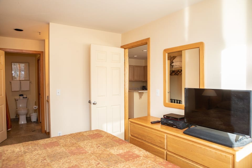 Condo, 1 Bedroom | 1 bedroom, laptop workspace, free WiFi, bed sheets