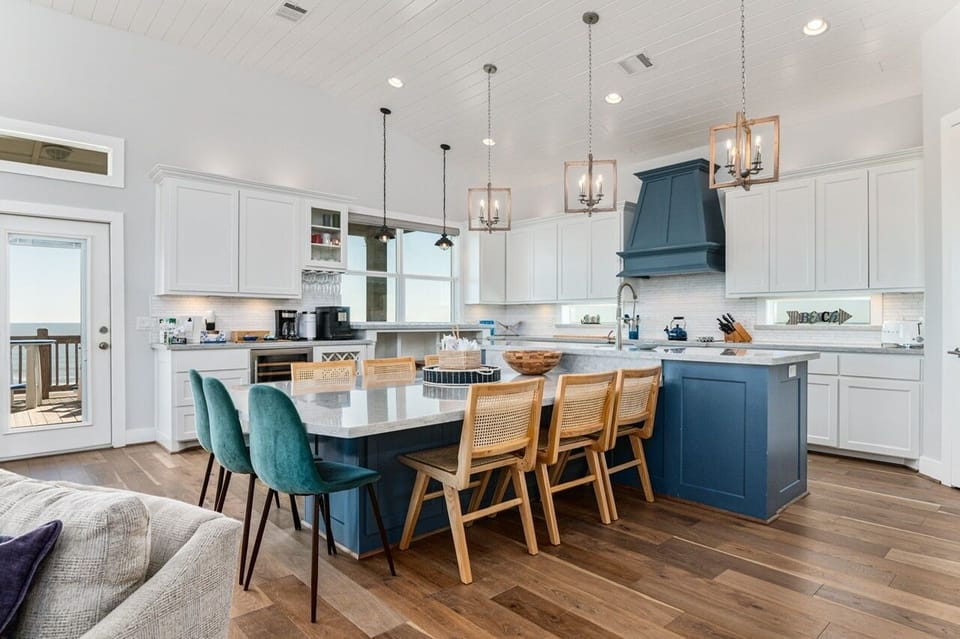 House, 5 Bedrooms | Dining