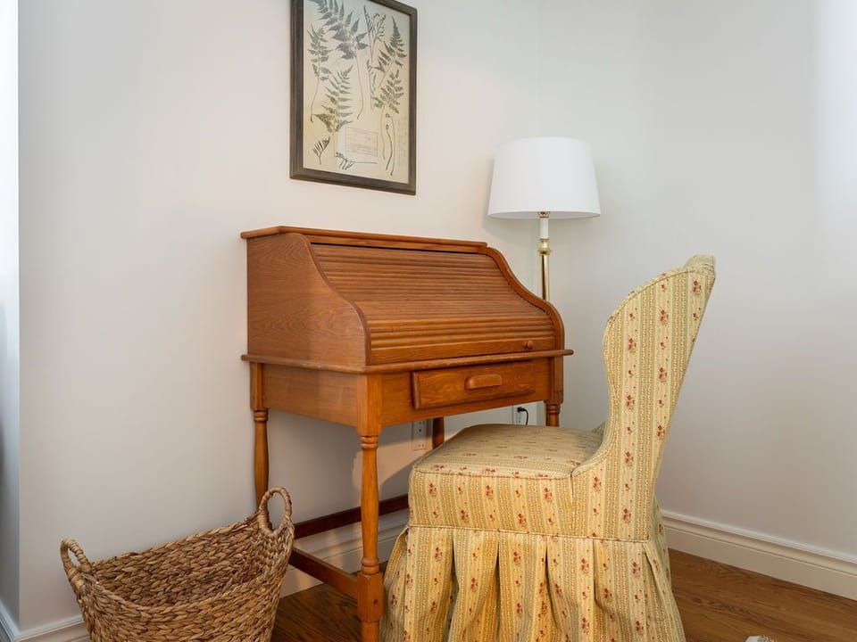 Nook off the living area