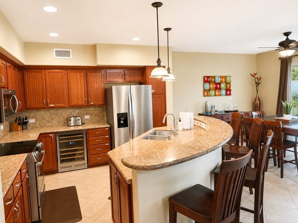 Fully Stocked Kitchen