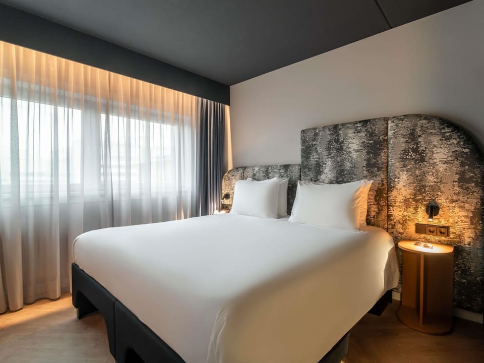 TRIBE Apartment, 1 Double Bed | Premium bedding, pillowtop beds, in-room safe, desk