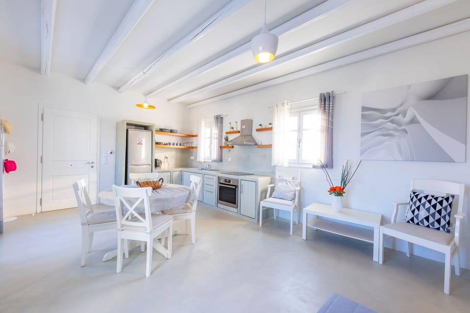 Villa Areti near Punda Beach with private pool, Jacuzzi and amazing views for 5