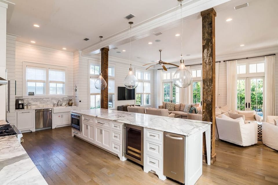 Kitchen Island / Living Space