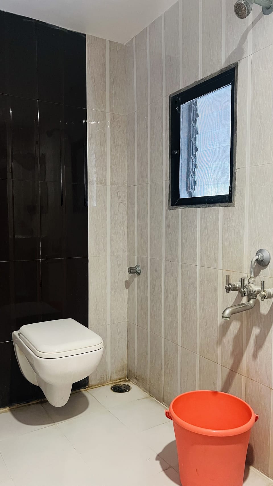 Executive Room | Bathroom | Shower, free toiletries