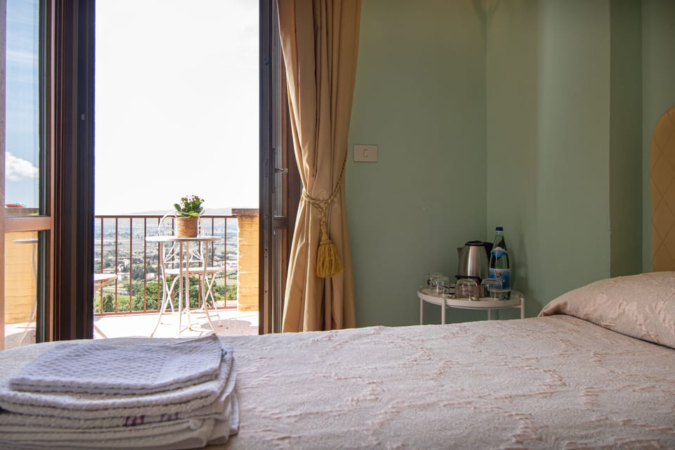 Comfort Quadruple Room | Hypo-allergenic bedding, individually decorated, individually furnished