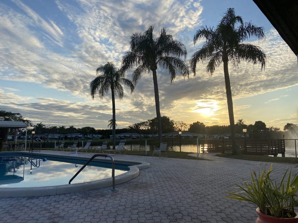 Welcoming, vibrant 55+ community, half way between PBI and FLL. Right off Rt 95