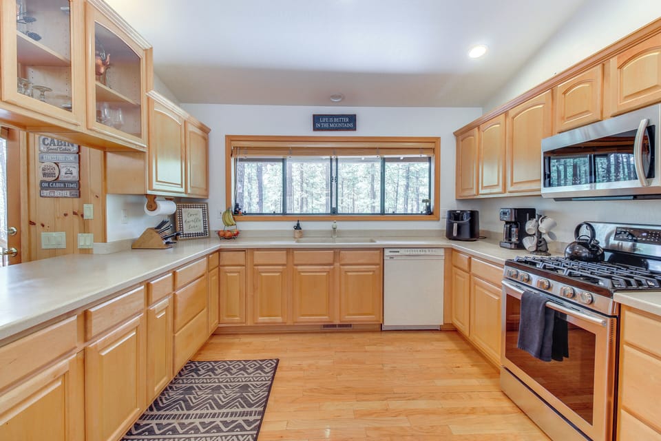 Kitchen | Drip Coffee Maker | Dishwasher | Cooking Basics