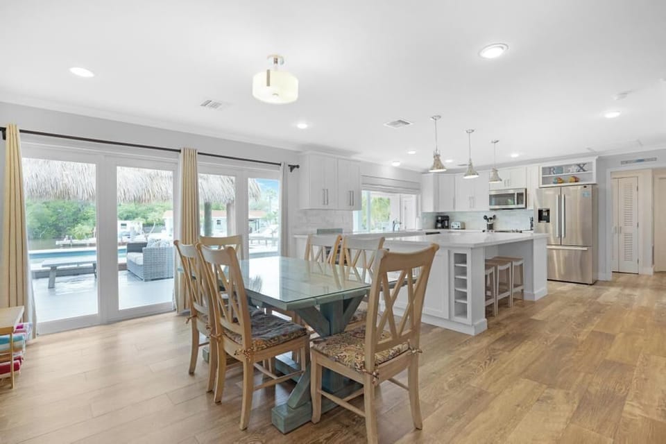 Dining area with balcony access