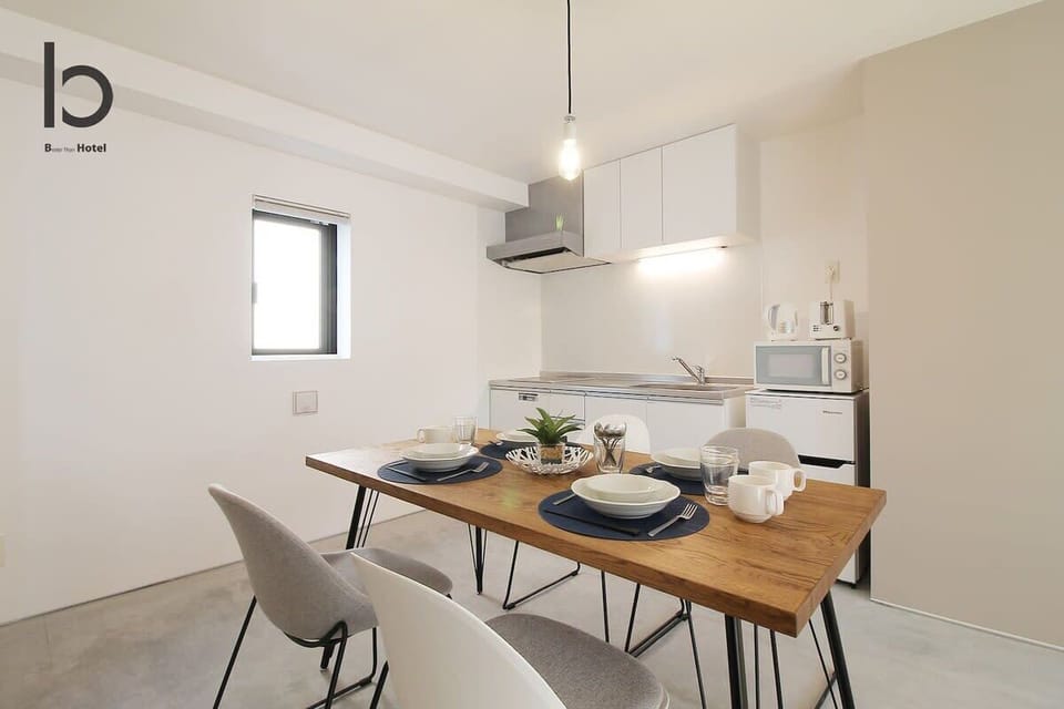 Spacious Kitchen Area