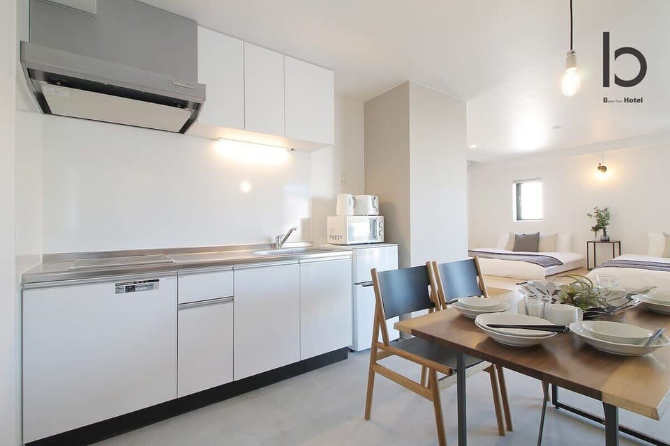 Kitchen/Dining area