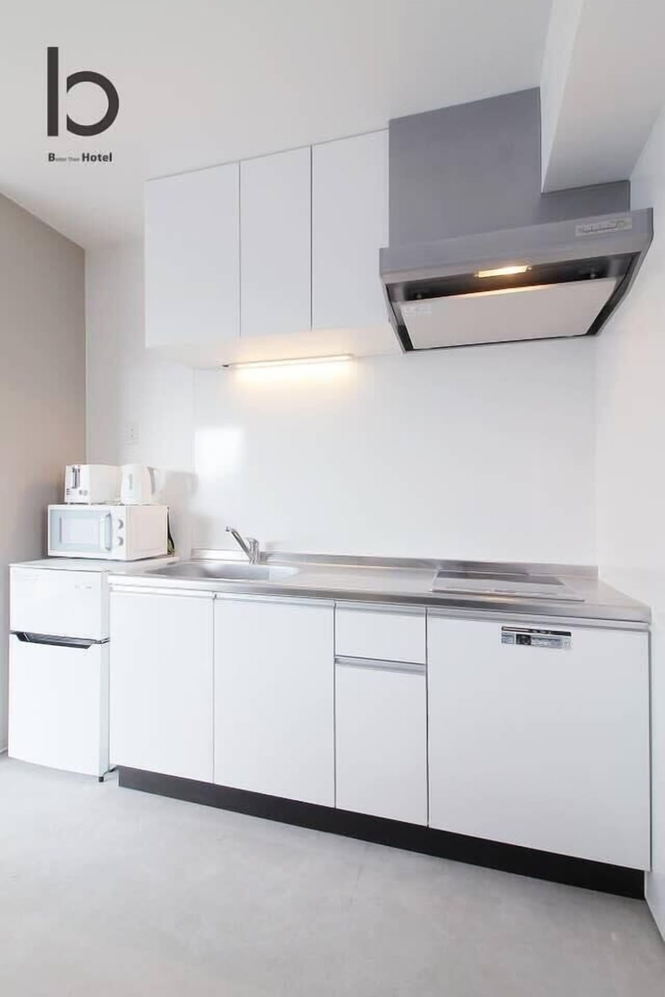 Spacious Kitchen Area