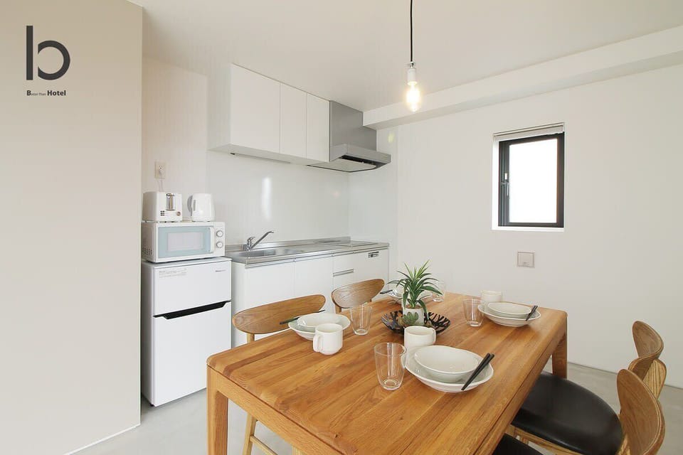 Kitchen/ Dining area