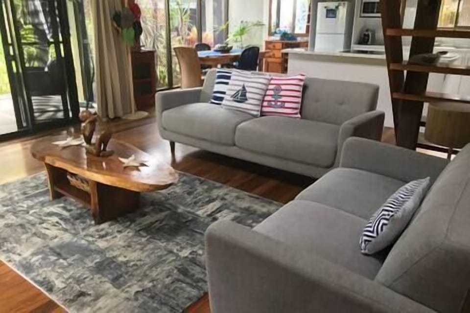 Lounge room
