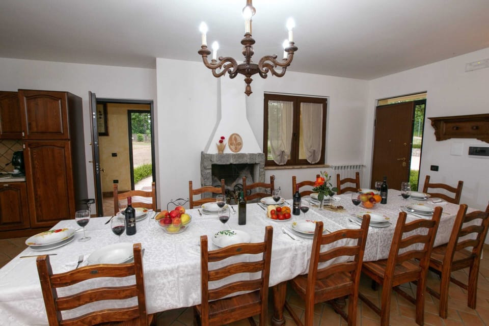 Villa | Dining
