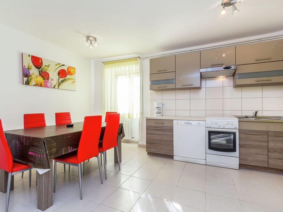 Apartment | Private kitchen | Dining tables