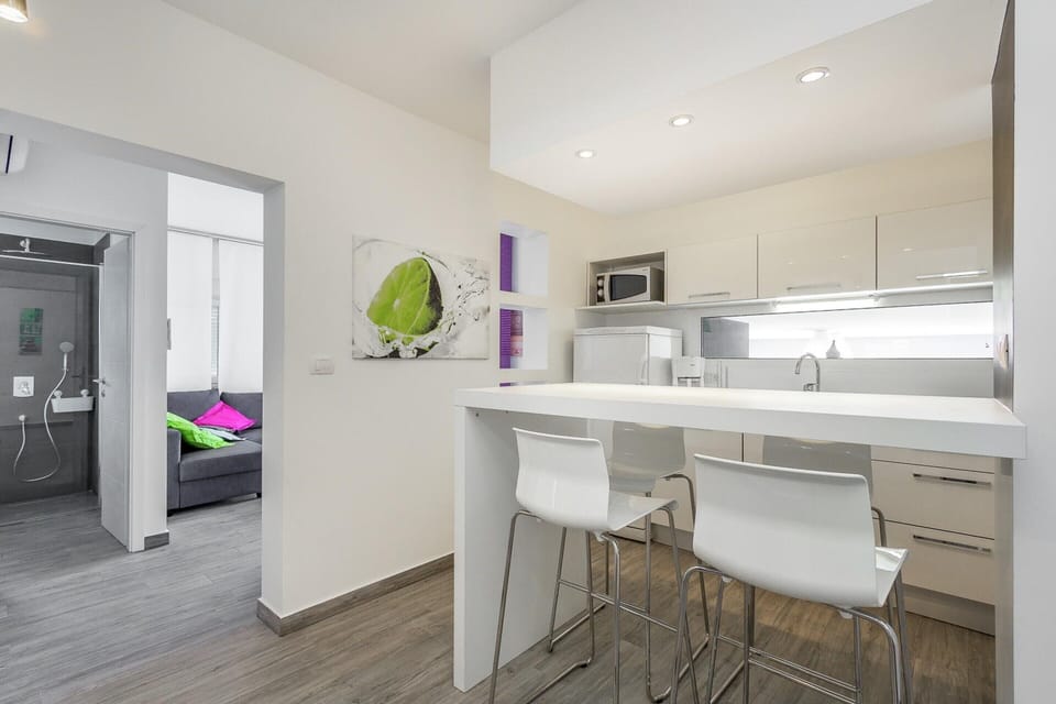 House | Dining