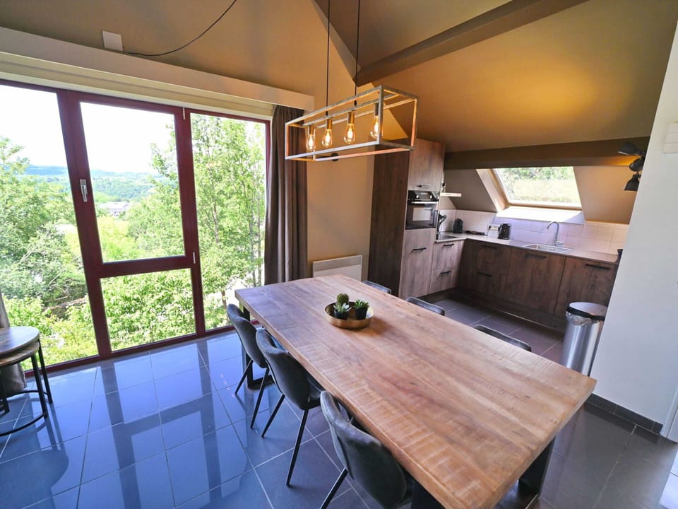 Apartment | Dining