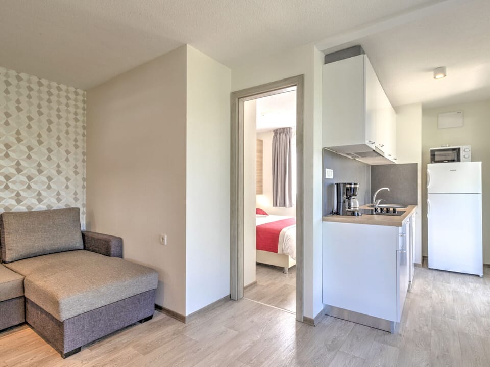 Mobile Home | Private kitchen