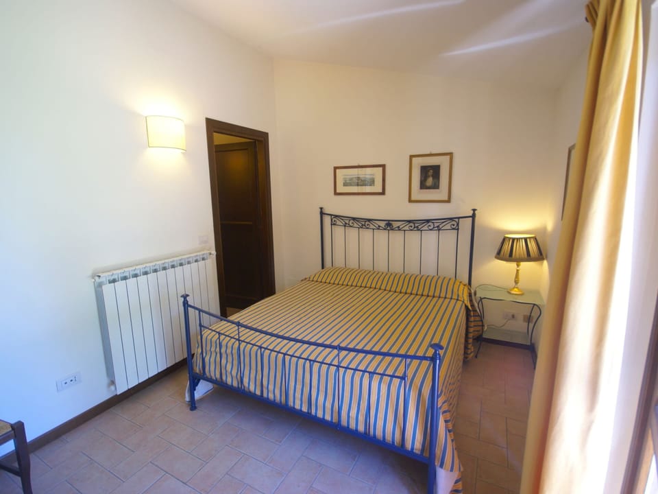 Apartment | 1 bedroom, individually furnished, bed sheets