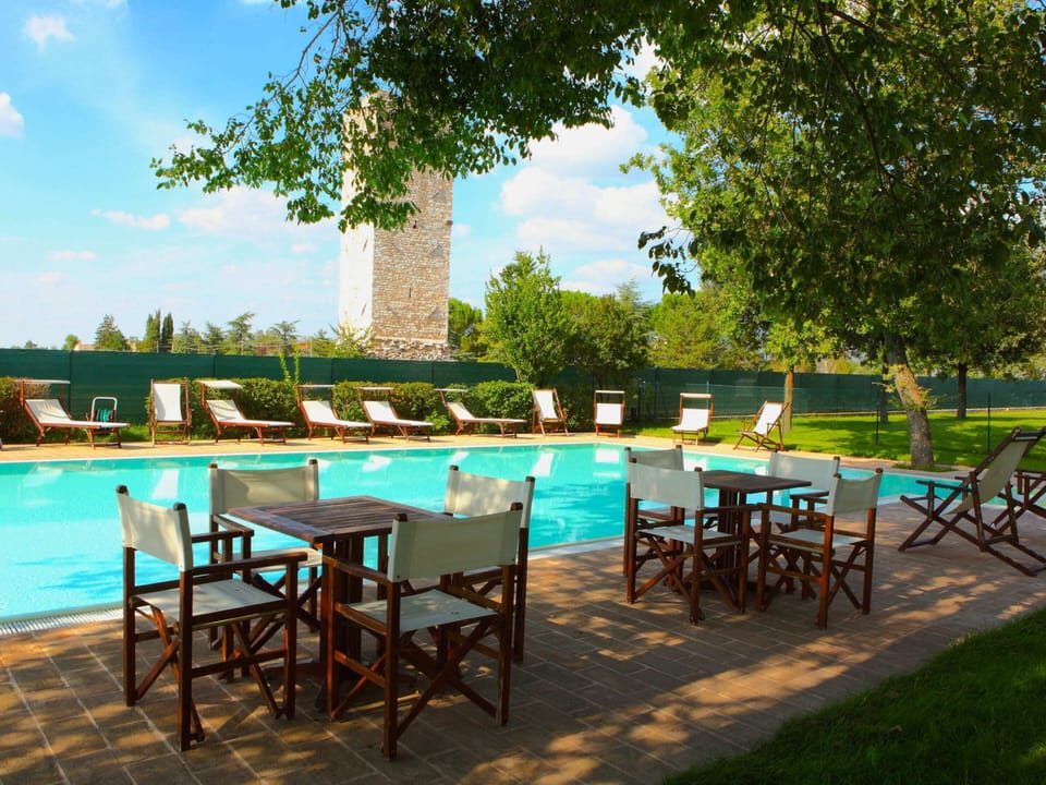 Apartment | Pool | Outdoor pool