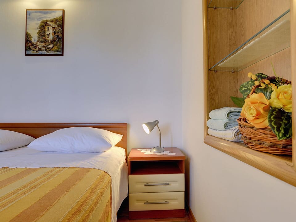 House | 3 bedrooms, bed sheets
