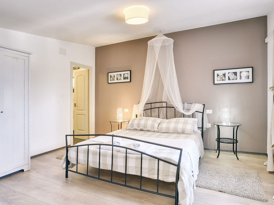 Villa | 3 bedrooms, individually furnished, iron/ironing board, bed sheets