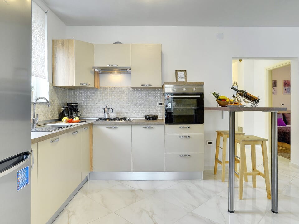 Villa | Private kitchen | Cookware/dishes/utensils