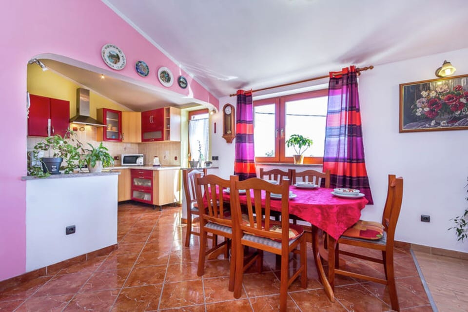 House | Dining