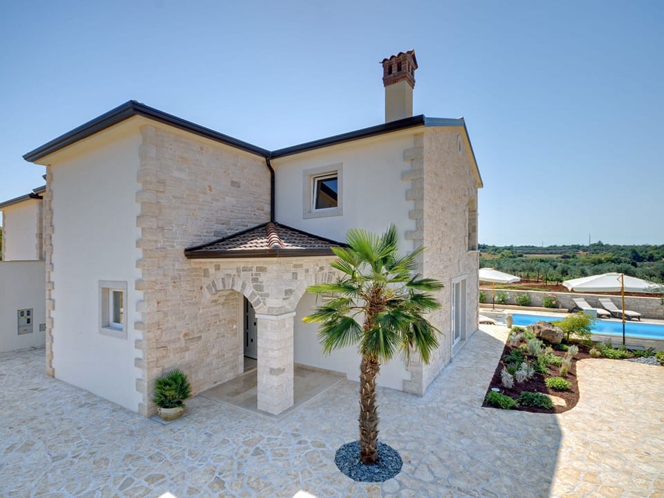 Villa | Exterior