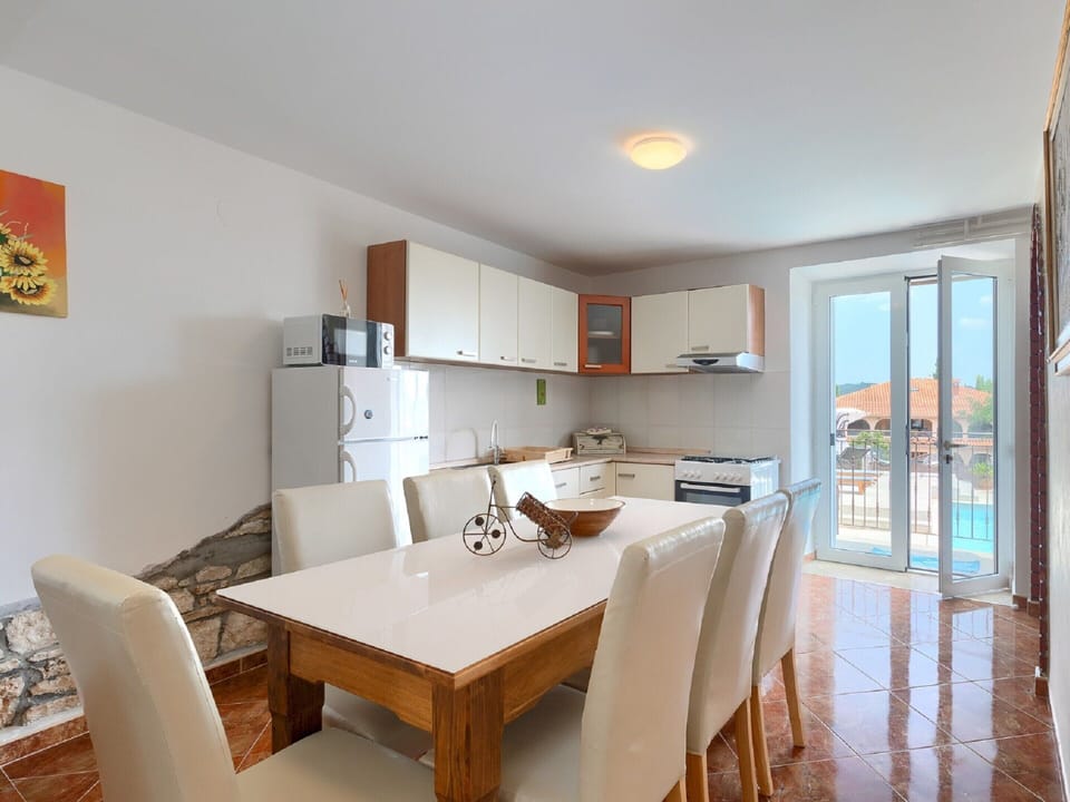 House | Private kitchen | Highchair
