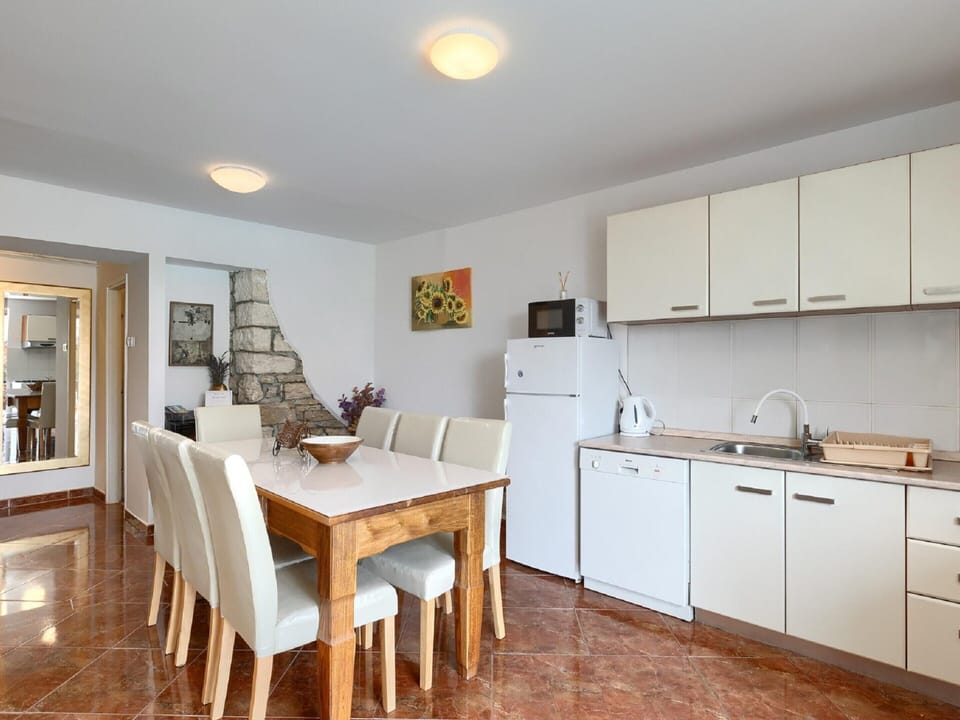 House | Private kitchen | Highchair