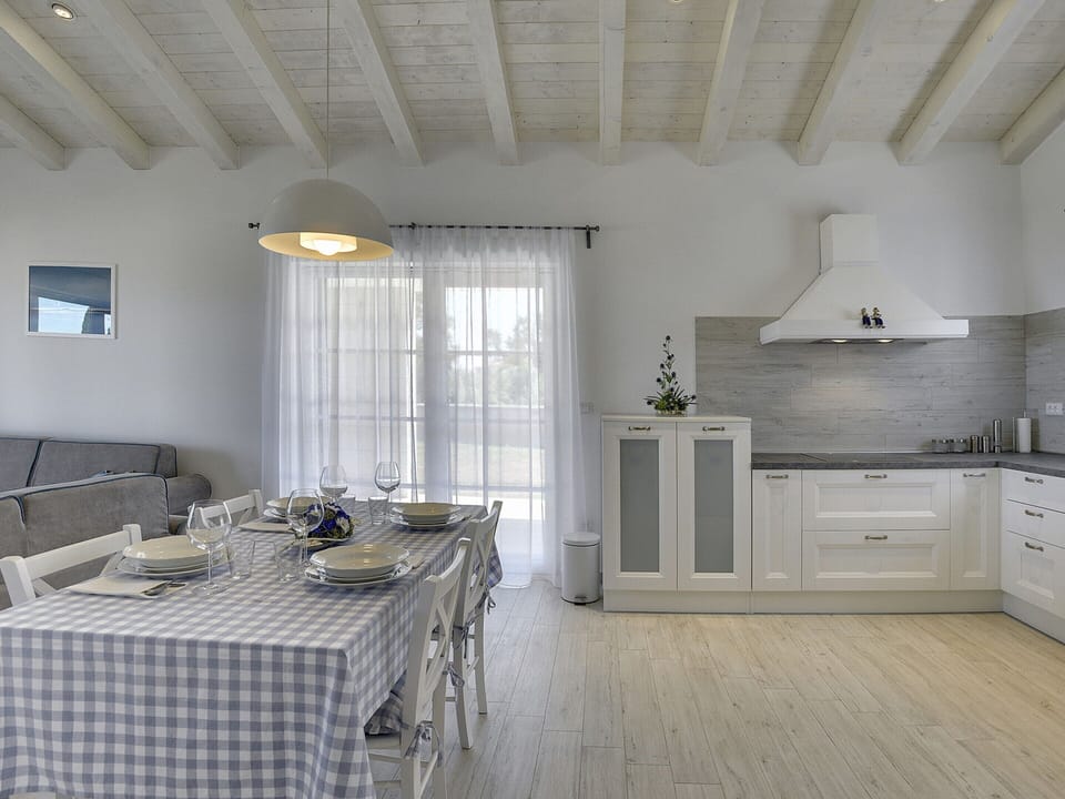 House | Dining