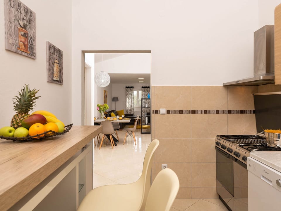 House | Private kitchen