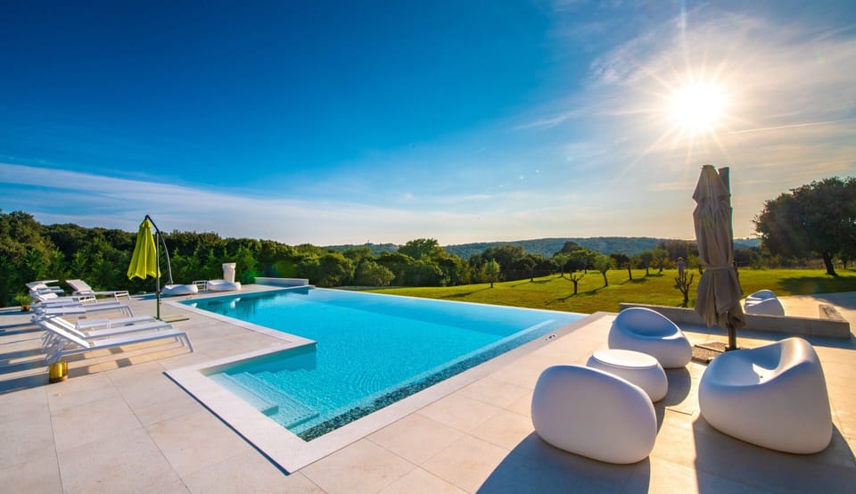 Villa | Pool | Indoor pool, outdoor pool